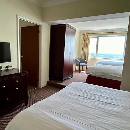 Regent Court - Seafront - Sandringham Hotel, Sandown, Isle Of Wight - Car Ferry Ticket From 109 Pounds-3