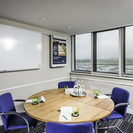 Holiday Inn - Glasgow Airport By Ihg-3
