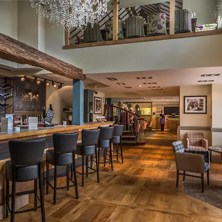 The Three Swans Hotel, Market Harborough, Leicestershire - The Coaching Inn Group-3