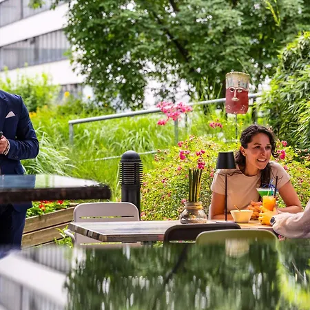 Novotel Suites Wien City Donau-2