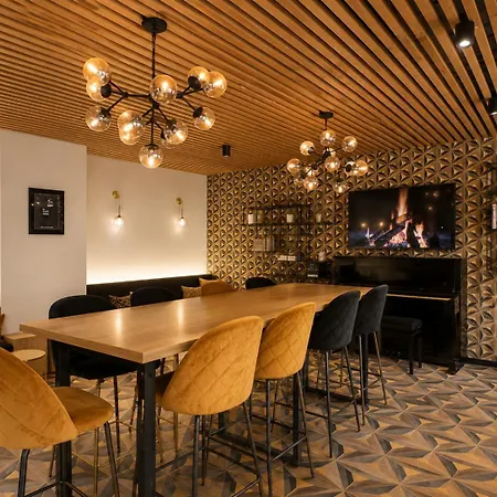 Logis Hotel Center-2