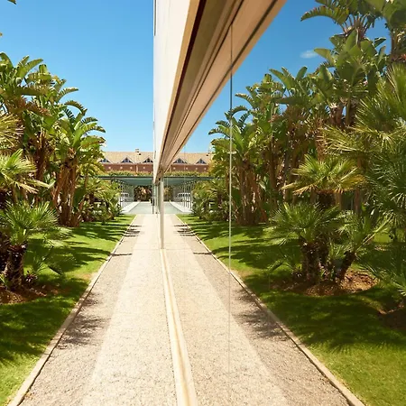 Le Meridien Ra Beach Hotel And Spa-3