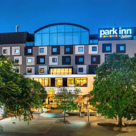 Park Inn By Radisson Danube Bratislava-3