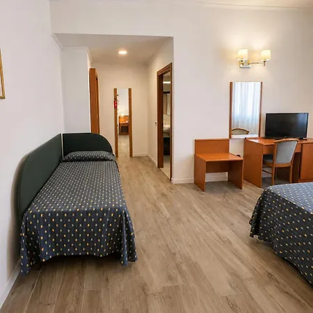 Hotel Italia-2