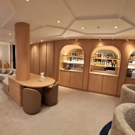 Mercure Paris Arc De Triomphe Wagram-2