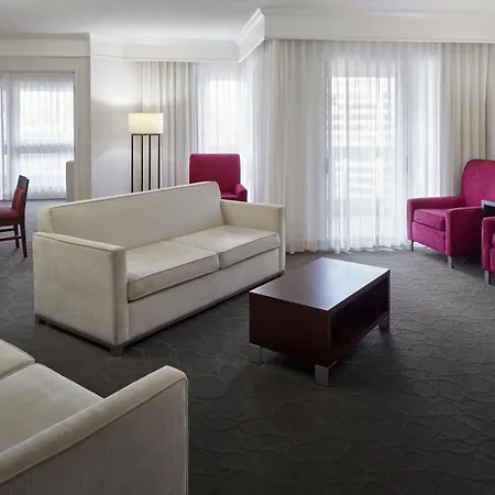 Delta Hotels By Marriott Montreal-3