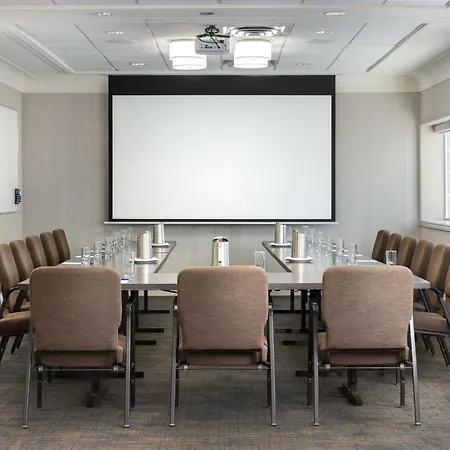 Delta Hotels By Marriott Calgary South-2