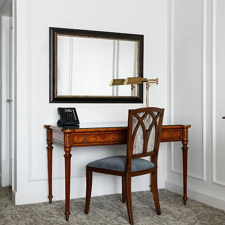 Wedgewood Hotel & Spa - Relais & Chateaux-2