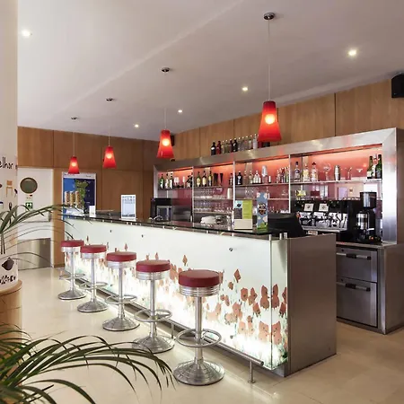 Hotel Ibis Porto Sao Joao-3