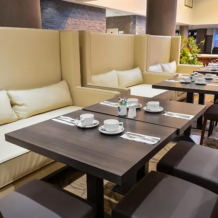 Holiday Inn Montreal Centre Ville Downtown By Ihg-3