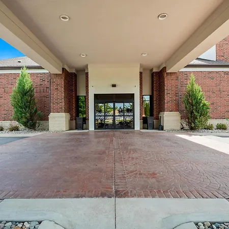 Hampton Inn & Suites East Lansing-2