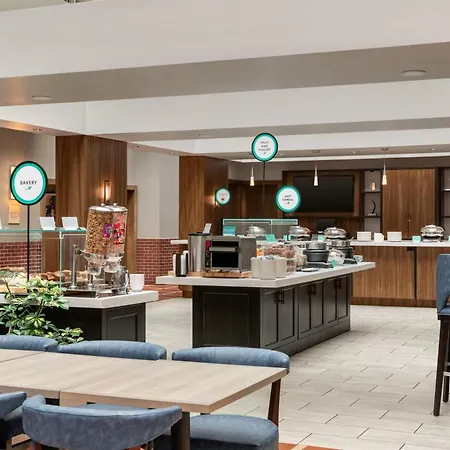 Embassy Suites By Hilton Atlanta At Centennial Olympic Park-3