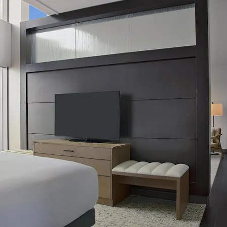 Doubletree By Hilton Hotel Cedar Rapids Convention Complex-3