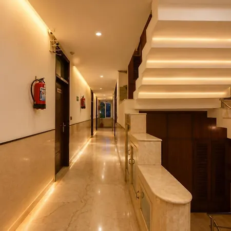 Hotel Baba Deluxe Near New Delhi Railway Station And City Center -By Rcg Hotels-3
