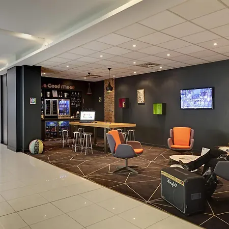 ibis Styles Roanne Centre Gare-3