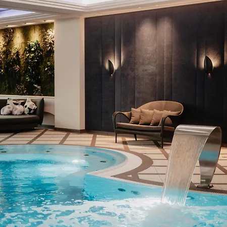 Hotel Berghof - St Johann In Salzburg-2
