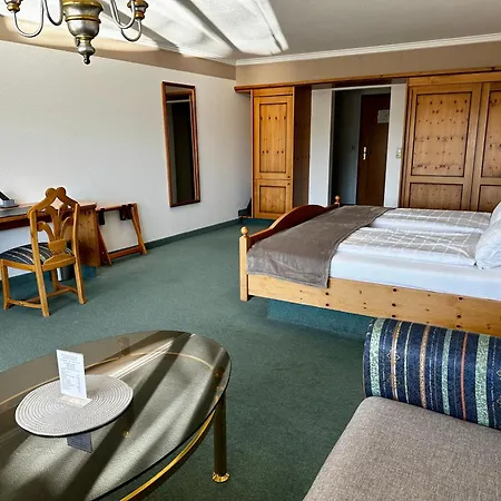 Parkhotel Tannenhof-2