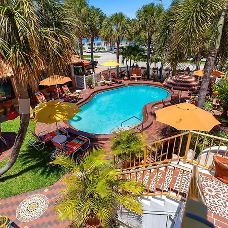 Blue Seas Courtyard-2