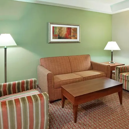 Holiday Inn Express & Suites Niagara Falls By Ihg-3