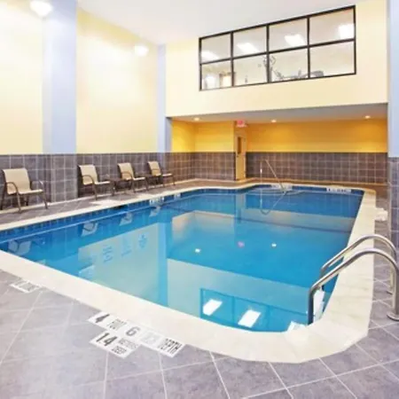 Holiday Inn Express & Suites Niagara Falls By Ihg-3