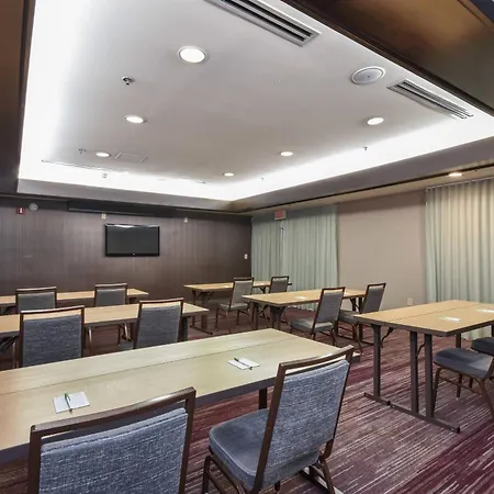 Courtyard By Marriott Charlotte Matthews-3