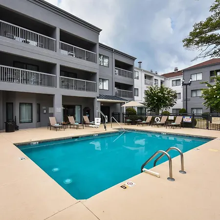 Courtyard By Marriott Charlotte Matthews-2