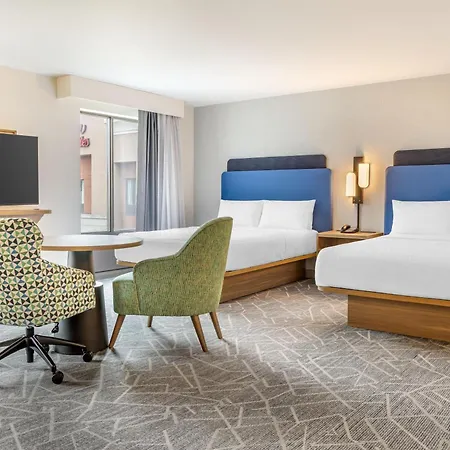 Hampton Inn & Suites Cincinnati / Uptown - University Area-2