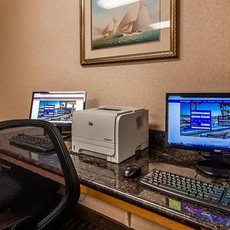 Best Western Plus Landmark Inn-2
