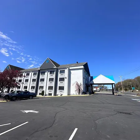 Cromwell Inn - Middletown-3