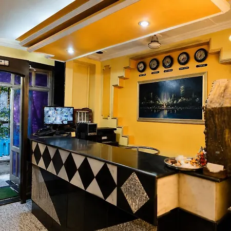 Hotel Sunshine - Karol Bagh Budget Stay At New Delhi-3