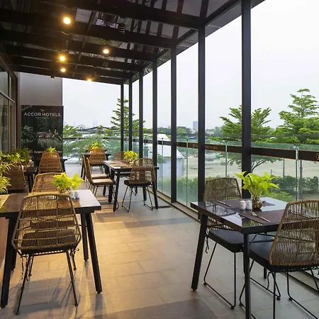 Ibis Saigon South-2