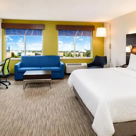 Holiday Inn Express Wixom By Ihg-3