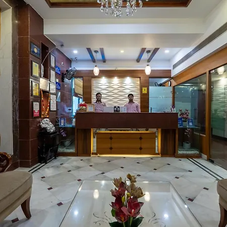 Hotel Leela Grande-3