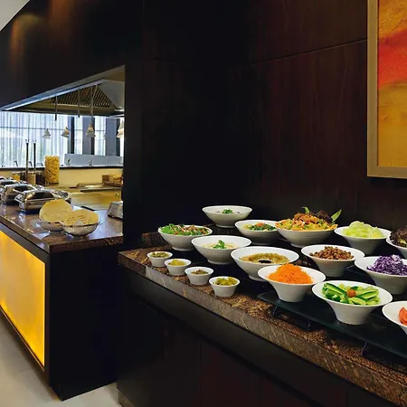 Moevenpick Hotel Apartments Al Mamzar Dubai-3