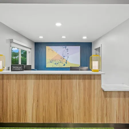Spark By Hilton Brunswick-3