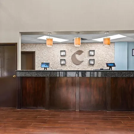 Comfort Inn & Suites Airport South-3