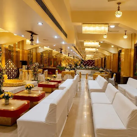 Hotel Maiden Residency-3