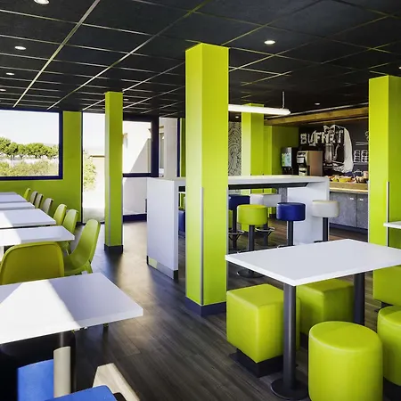 Ibis Budget Perpignan Nord Rivesaltes-2