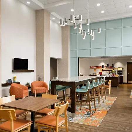 Hampton Inn & Suites - Deland-2