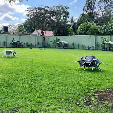 Lush Garden Hotel-3