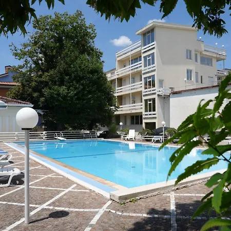 Mondial Park Hotel-2