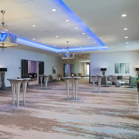 Courtyard By Marriott Dallas Carrollton And Carrollton Conference Center-2