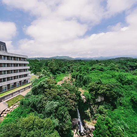 Hidden Cliff Hotel And Nature-3