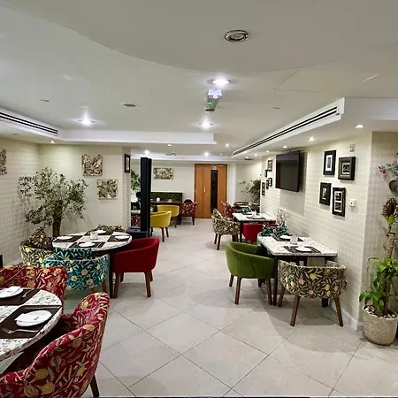 Al Nakheel Hotel Apartments by Mourouj Gloria-3
