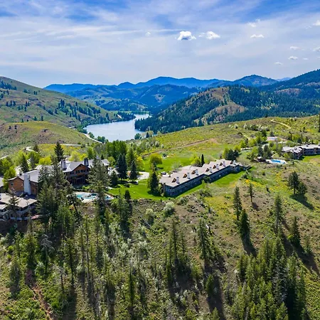 Sun Mountain Lodge-3