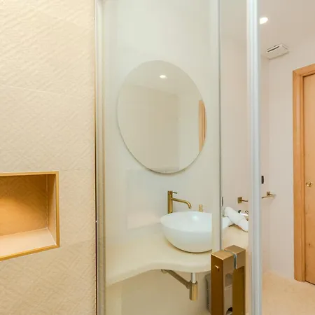 Antares Rooms And Suites-3