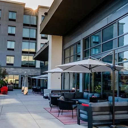Hampton Inn Long Beach Airport, Ca-2