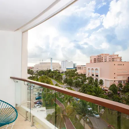 Altitude At Krystal Grand Cancun-2