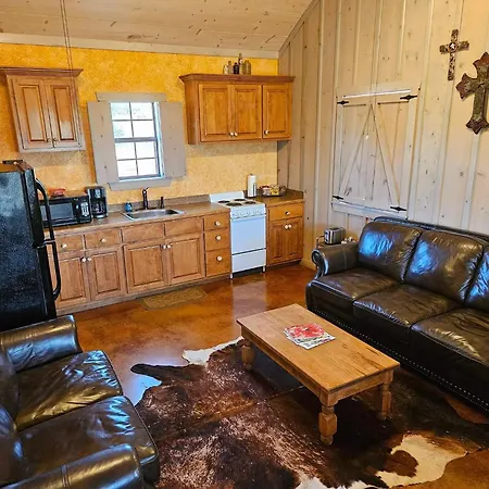 Breezy Hills Cottages - Moonlight Cottage-2