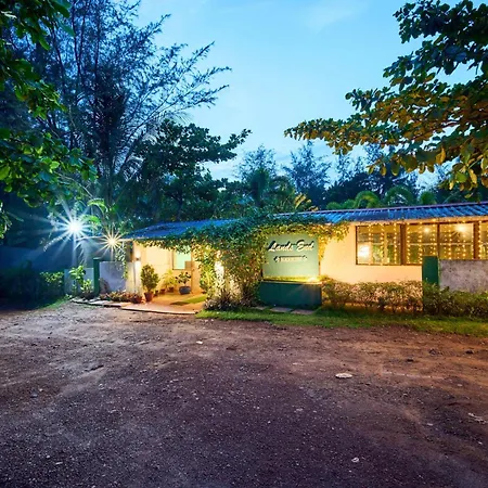 Treebo Lands End Beach Resort - 100M From Morjim Beach-3